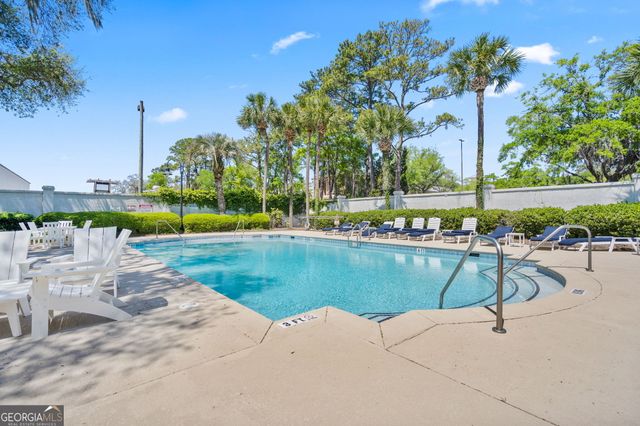12 Paddington Circle, Savannah, GA 31410