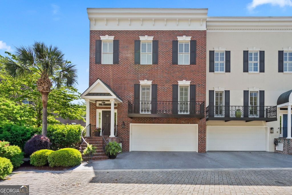 12 Paddington Circle, Savannah, GA 31410