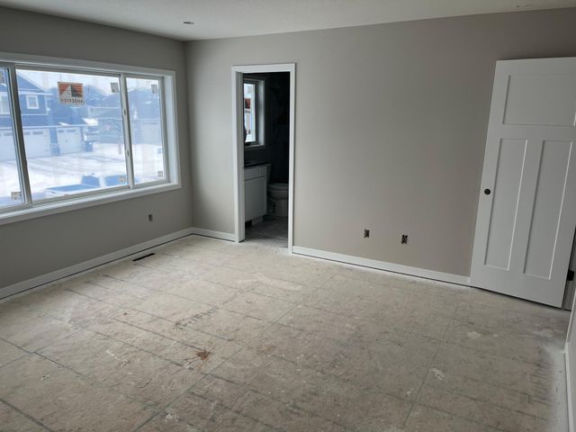 2206 Elk Run Drive SE, Pine Island, MN 55963