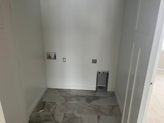 2206 Elk Run Drive SE, Pine Island, MN 55963