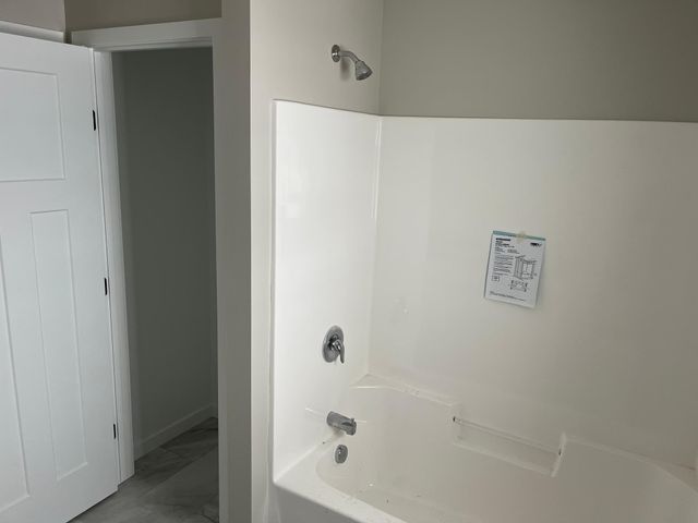 2206 Elk Run Drive SE, Pine Island, MN 55963