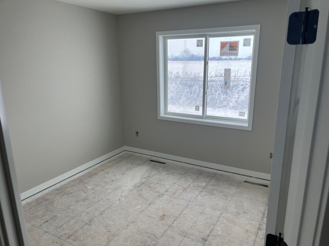 2206 Elk Run Drive SE, Pine Island, MN 55963