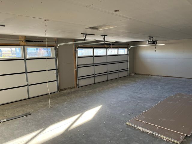 2206 Elk Run Drive SE, Pine Island, MN 55963