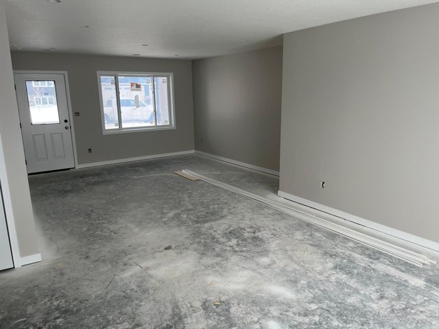 2206 Elk Run Drive SE, Pine Island, MN 55963