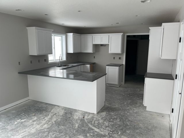 2206 Elk Run Drive SE, Pine Island, MN 55963