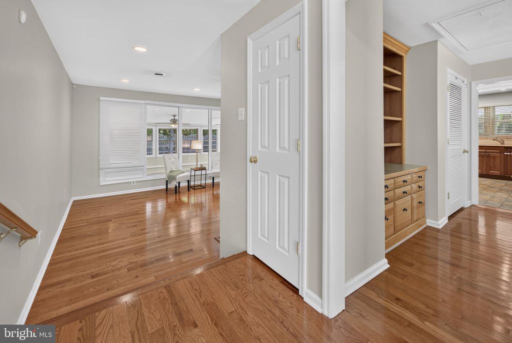 401 EDGEMOOR DR, MOORESTOWN, NJ 08057 — photo 4