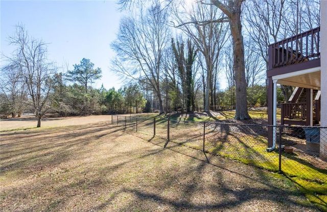 120 Warren Way, Fayetteville, GA 30215