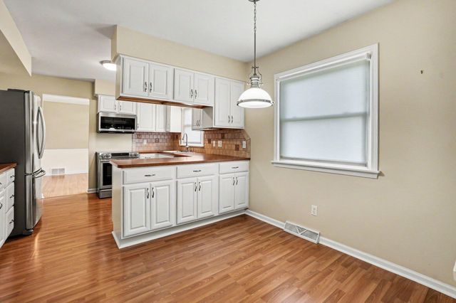 5132 Mapleridge Drive, Portage City, MI 49024