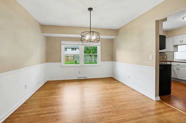 5132 Mapleridge Drive, Portage City, MI 49024
