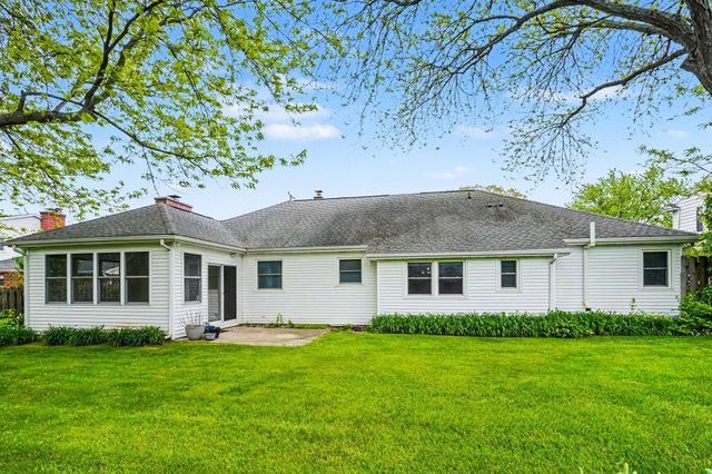 5132 Mapleridge Drive, Portage City, MI 49024