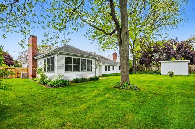 5132 Mapleridge Drive, Portage City, MI 49024