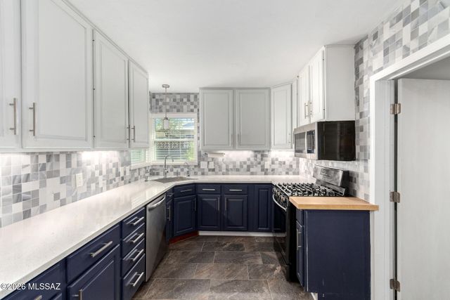 225 W 1st Street, Tucson, AZ 85705