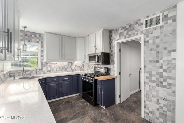 225 W 1st Street, Tucson, AZ 85705