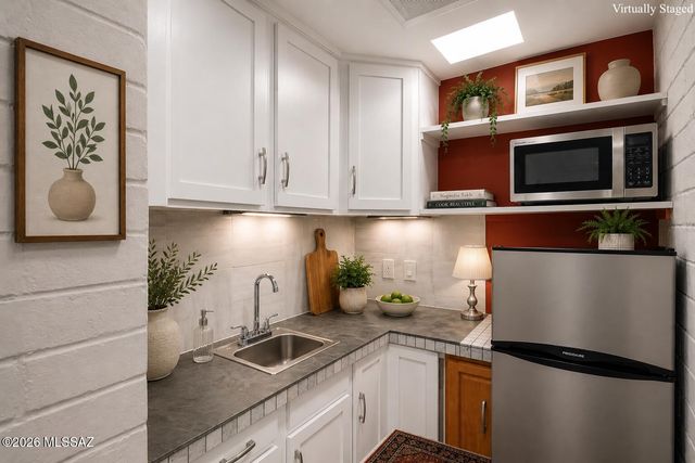 225 W 1st Street, Tucson, AZ 85705