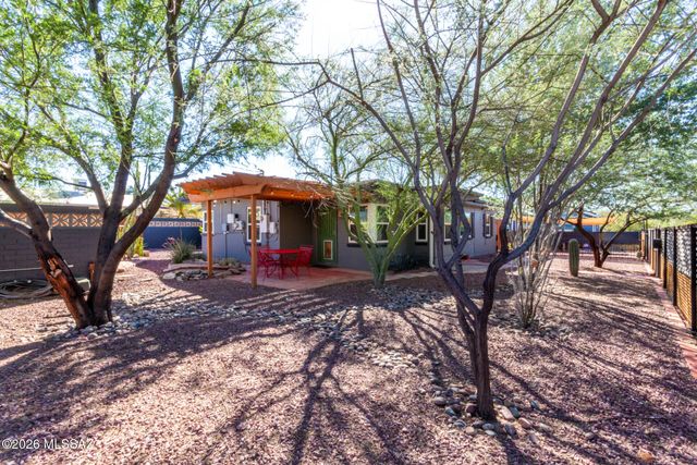 225 W 1st Street, Tucson, AZ 85705