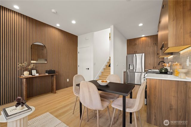 363 NW 76th Street, Seattle, WA 98117