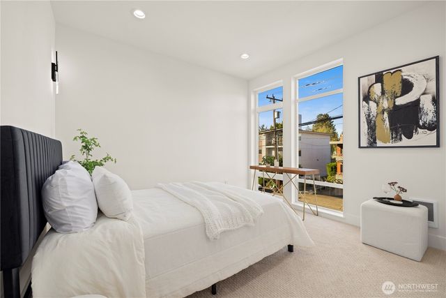 363 NW 76th Street, Seattle, WA 98117