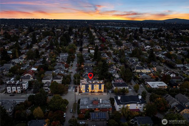 363 NW 76th Street, Seattle, WA 98117