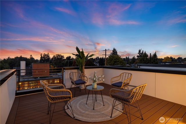 363 NW 76th Street, Seattle, WA 98117