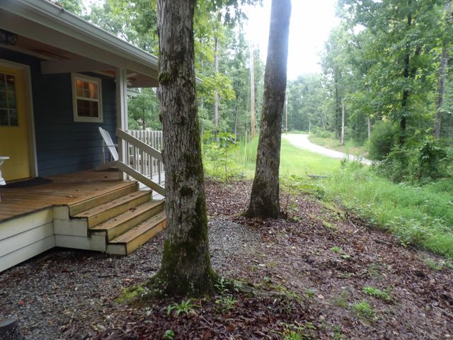 135 Tooley Trail Lane, Mc Ewen, TN 37101
