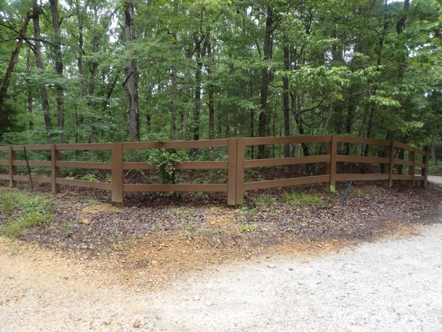 135 Tooley Trail Lane, Mc Ewen, TN 37101