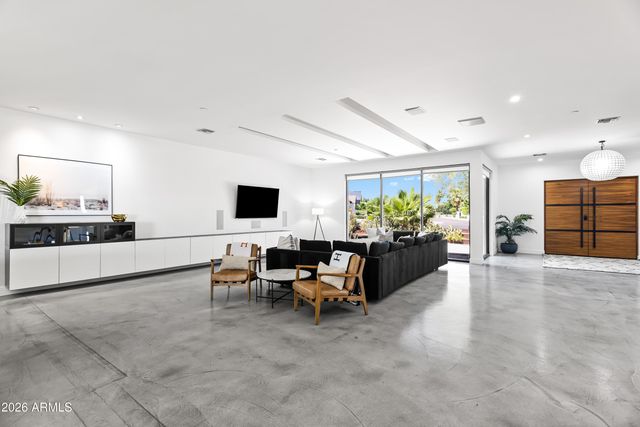 6819 E CHAPARRAL Road, Paradise Valley, AZ 85253