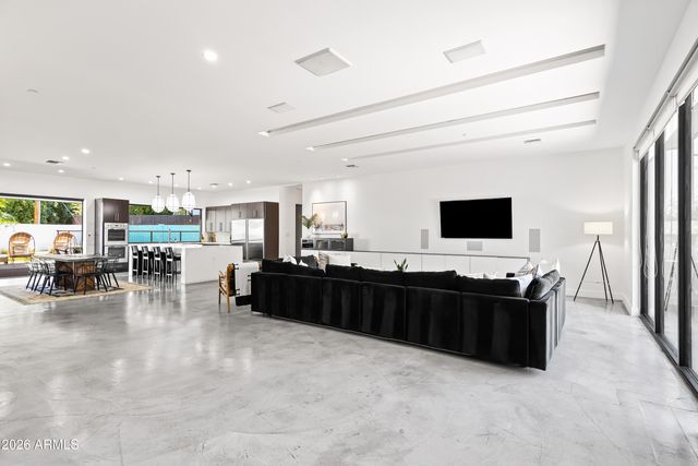 6819 E CHAPARRAL Road, Paradise Valley, AZ 85253