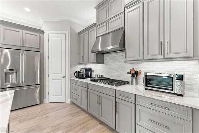 8333 Promoso CT, Naples, FL 34114