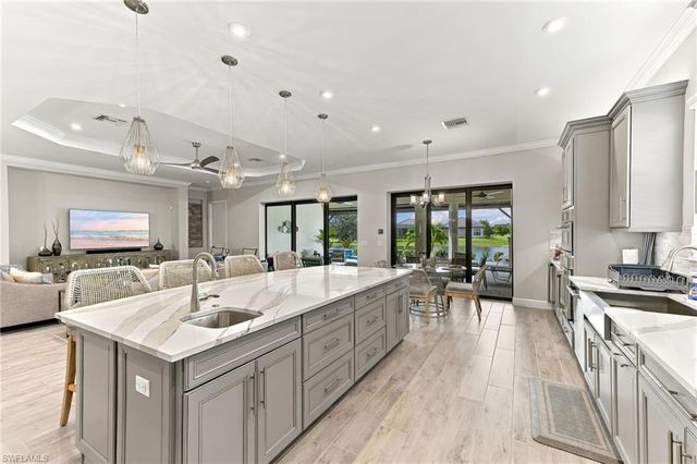 8333 Promoso CT, Naples, FL 34114