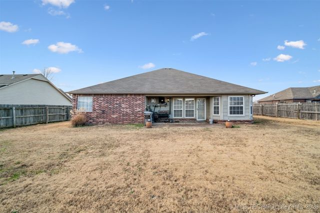11213 S 275th East Avenue, Coweta, OK 74429