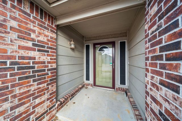 11213 S 275th East Avenue, Coweta, OK 74429