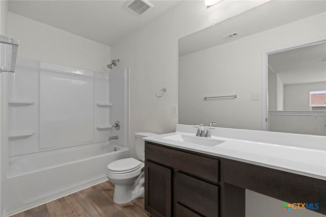 5012 Arrow Vista, Marion, TX 78124
