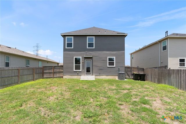 5012 Arrow Vista, Marion, TX 78124