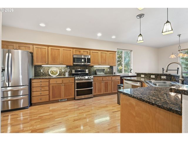 22350 Sw 111TH Ave, Tualatin, OR 97062