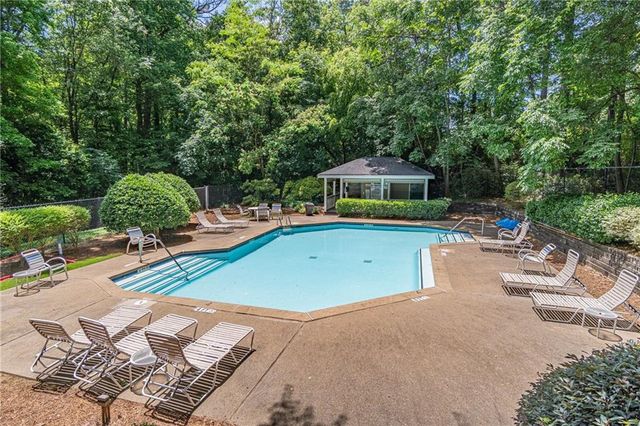 4447 Pineridge Circle, Dunwoody, GA 30338