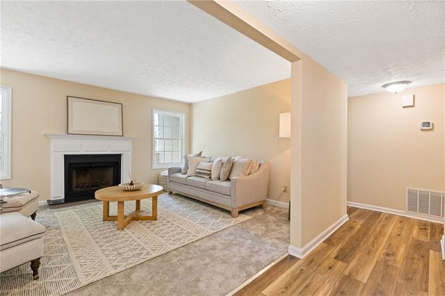 4447 Pineridge Circle, Dunwoody, GA 30338