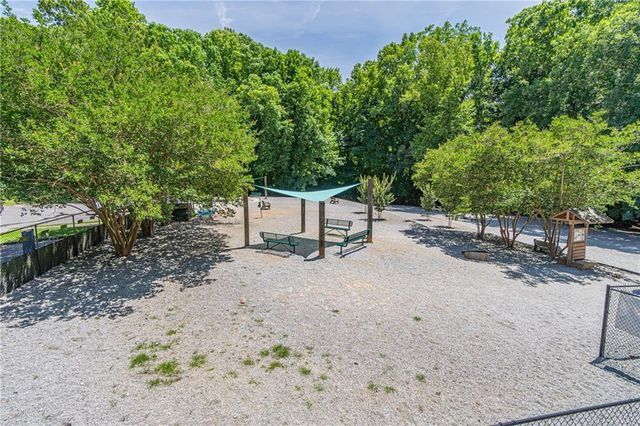 4447 Pineridge Circle, Dunwoody, GA 30338