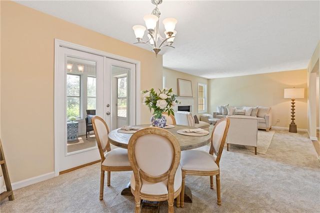 4447 Pineridge Circle, Dunwoody, GA 30338