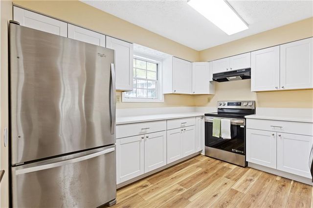 4447 Pineridge Circle, Dunwoody, GA 30338