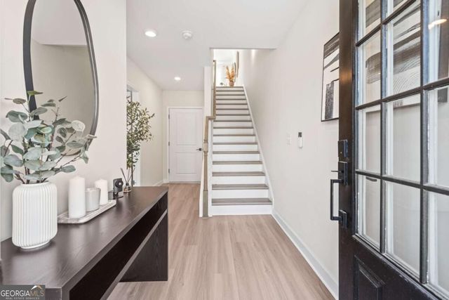 1959 Hollywood Road NW 22, Atlanta, GA 30318