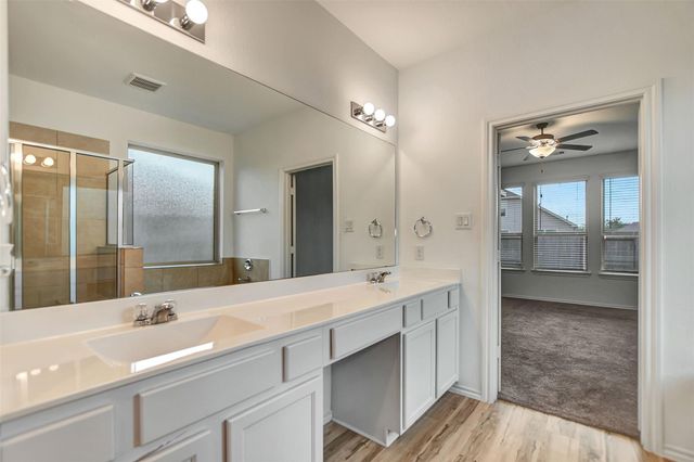 4327 Oakdale Mist Drive, Dickinson, TX 77539