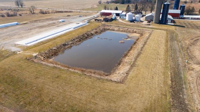8223 Middle ROAD, Oostburg, WI 53070