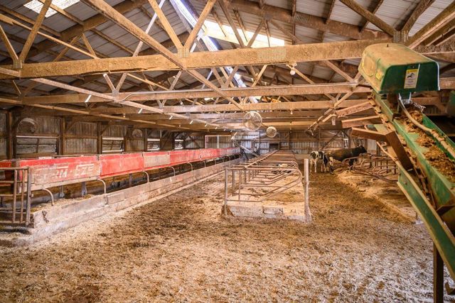 8223 Middle ROAD, Oostburg, WI 53070
