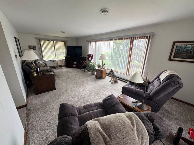 8223 Middle ROAD, Oostburg, WI 53070