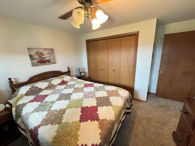8223 Middle ROAD, Oostburg, WI 53070