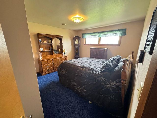 8223 Middle ROAD, Oostburg, WI 53070