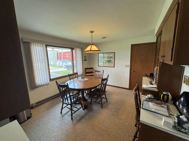 8223 Middle ROAD, Oostburg, WI 53070