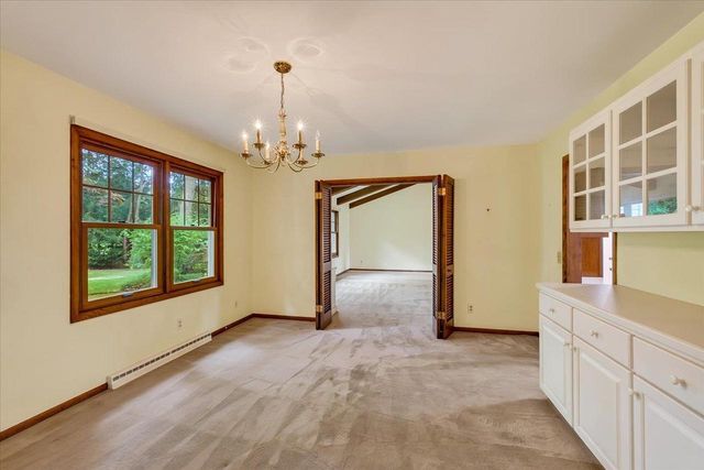 310 Cheyenne Trail, Madison, WI 53705