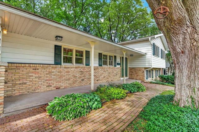 310 Cheyenne Trail, Madison, WI 53705