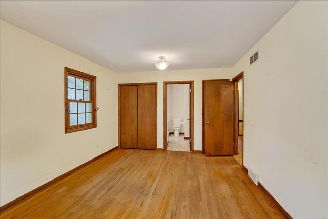 310 Cheyenne Trail, Madison, WI 53705